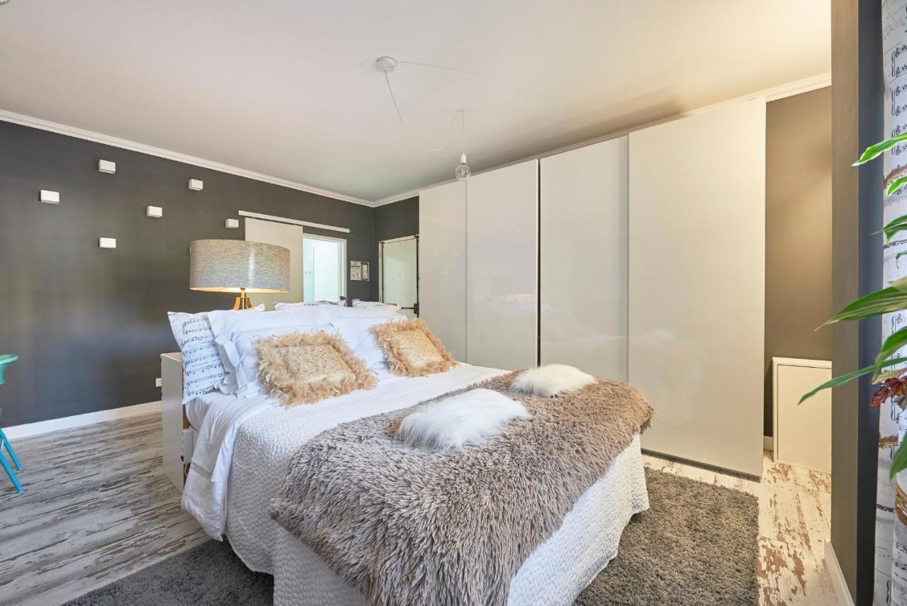 In Bed With Lisbon - Lux4You Taguspark Massama ภายนอก รูปภาพ